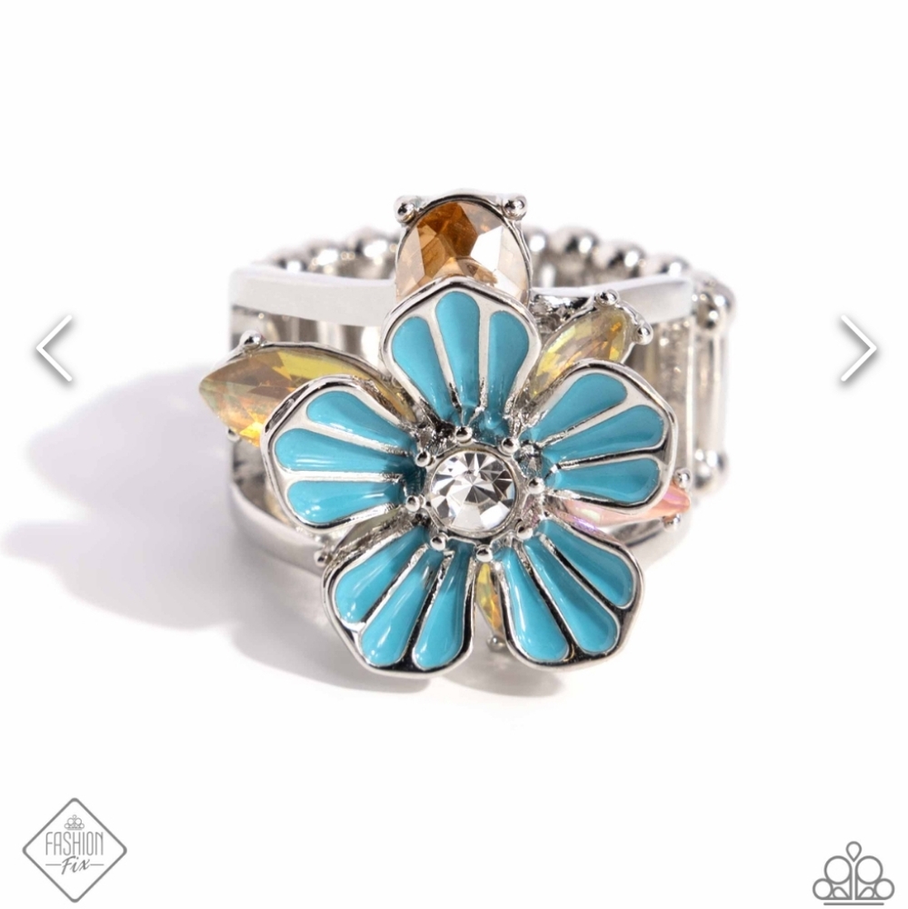 Hamptons Holiday Blue Ring ๐ Topaz - Picture 2 of 3